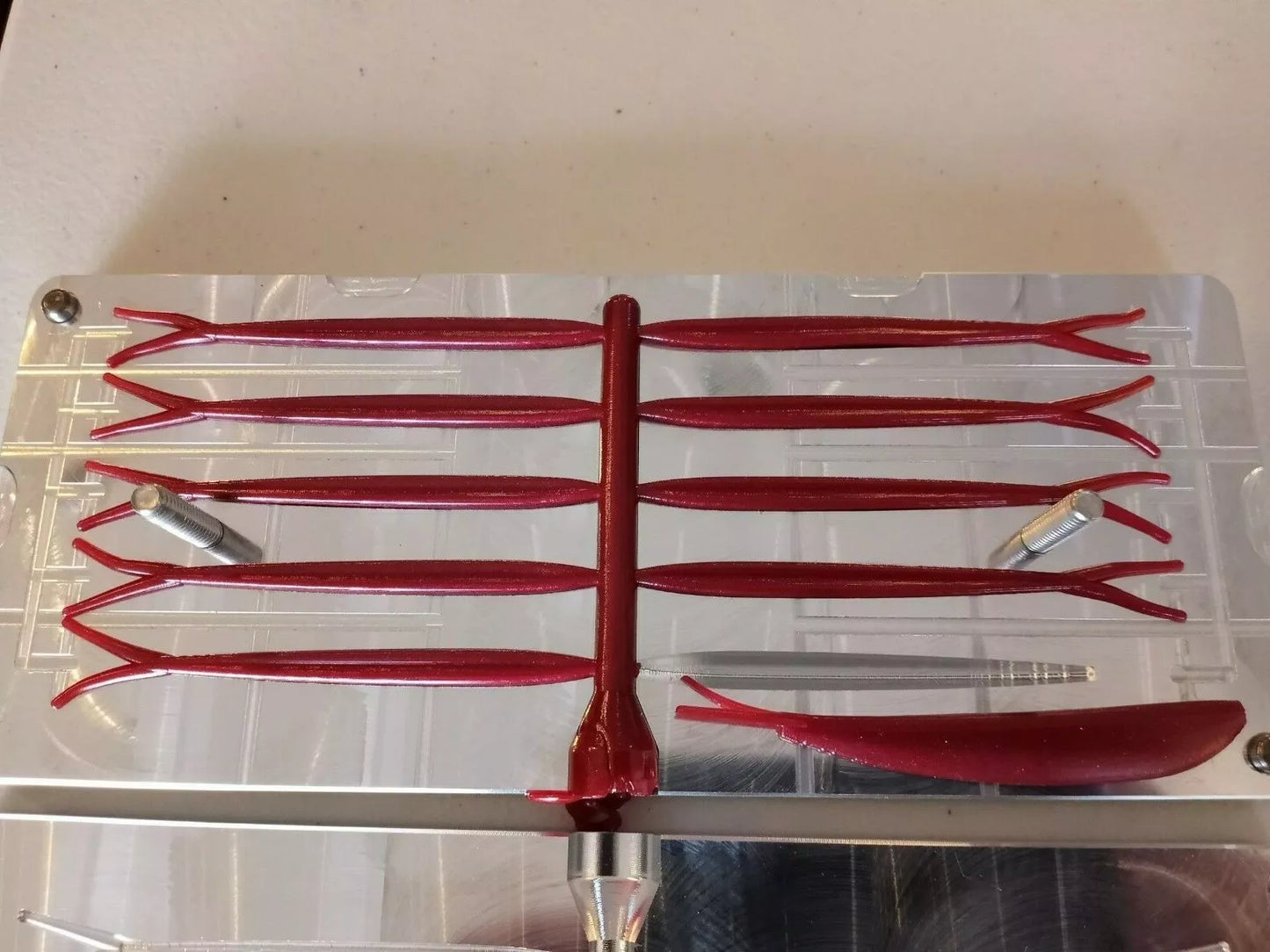 Aluminum Injection Bait Mold, 4 inch Fork Tail Minnow - Split Tail Minnow