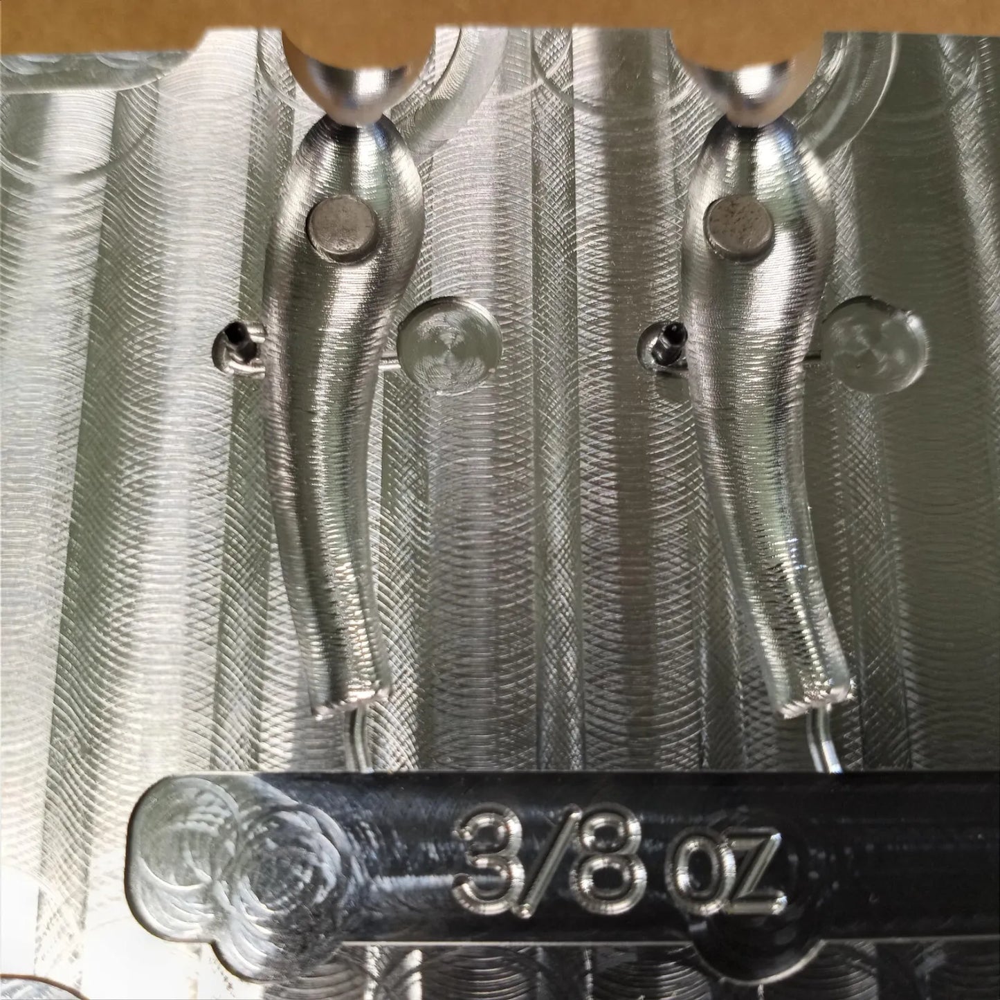Vertical Jigging Minnow 6 cavity Mold ( 1/4 oz & 3/8 oz ) ( Kit 100 )